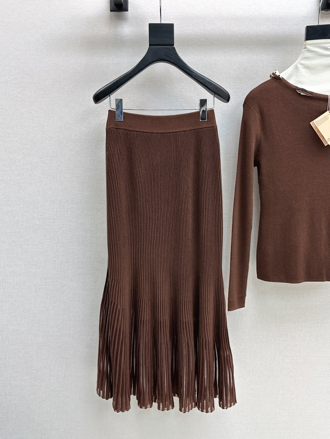 M 25fw knitted suit