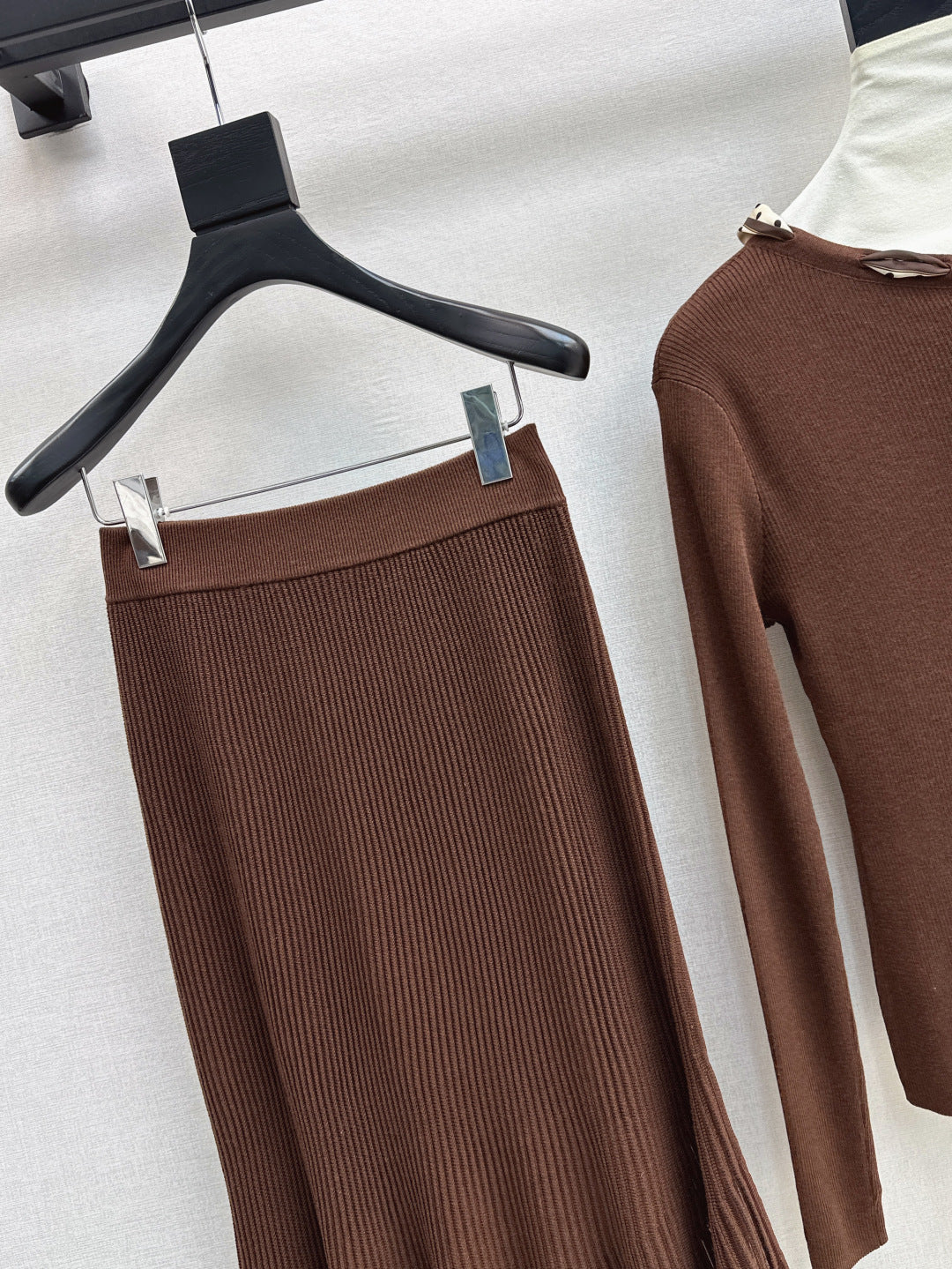 M 25fw knitted suit