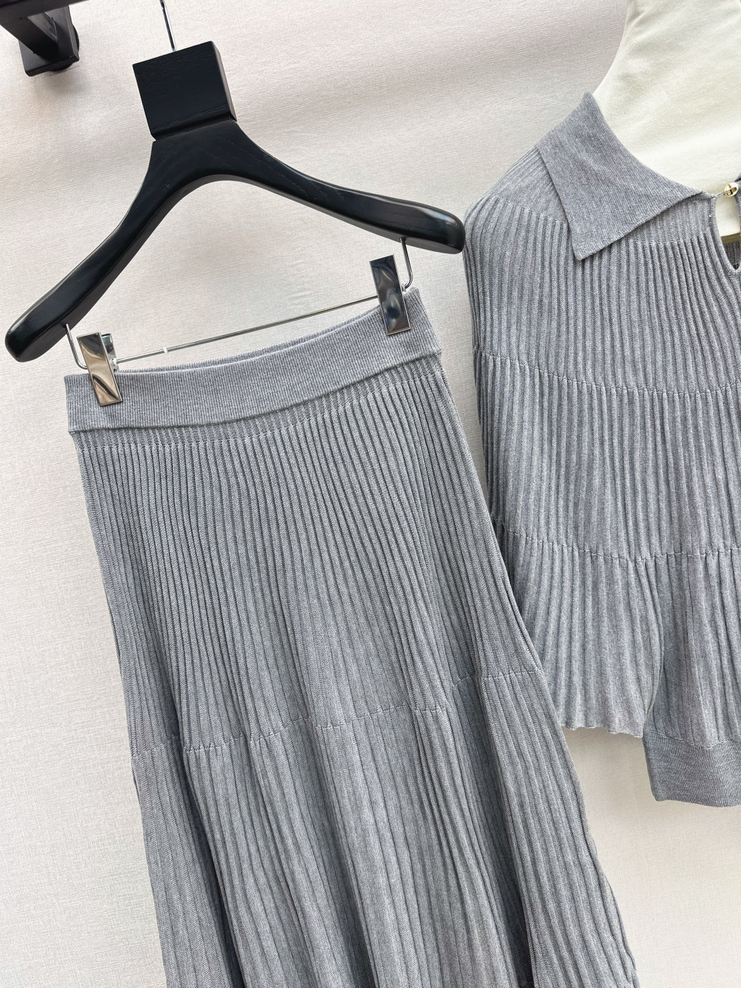 M 25fw knitted suit