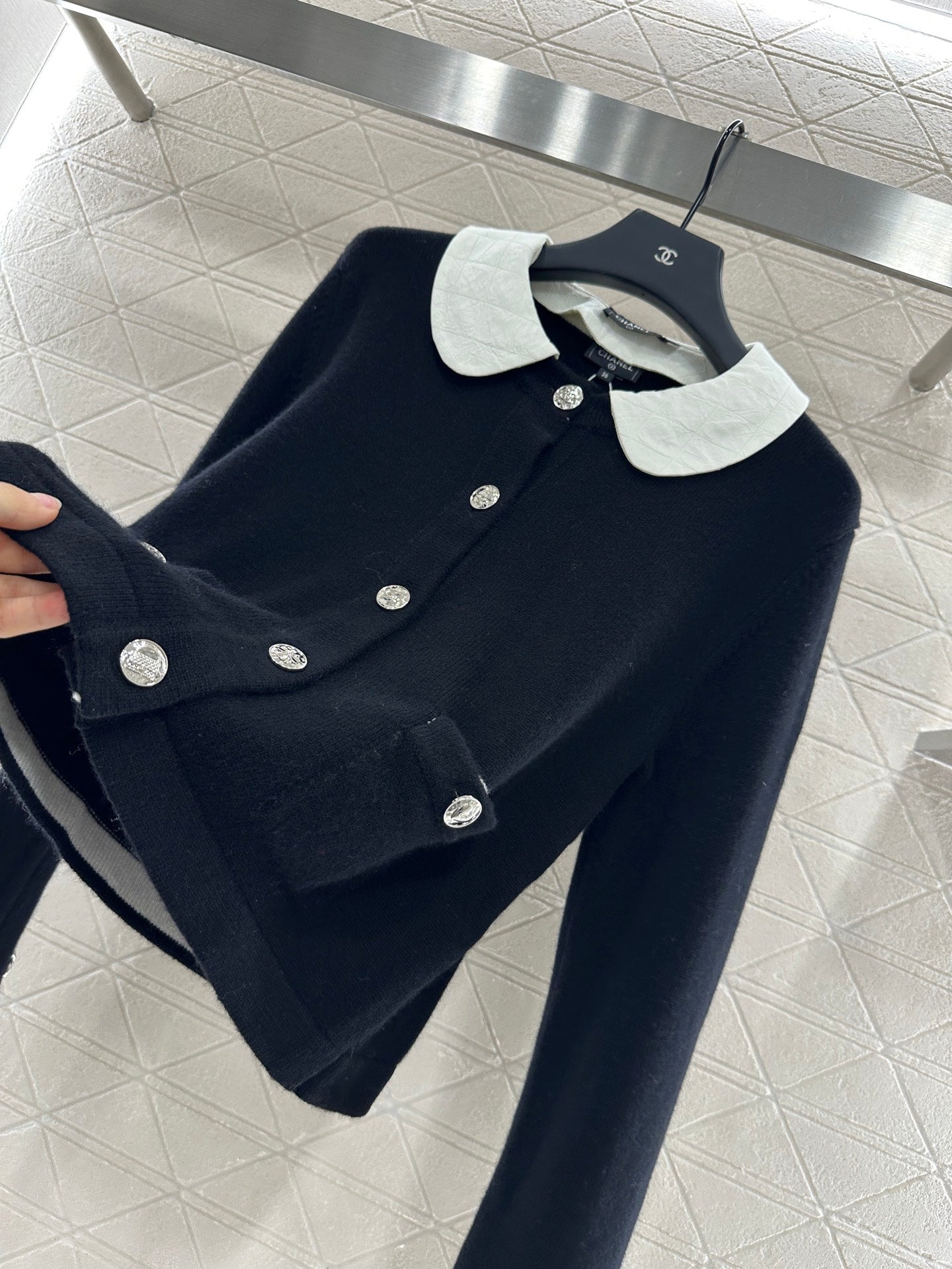 C 2025 New Arrival Knitted Cardigan