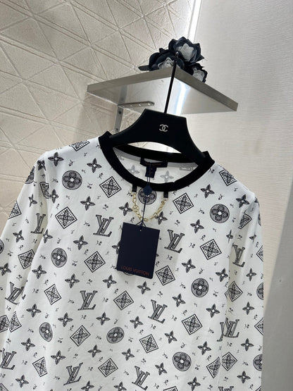 L 2025 New Arrivals Chain Long Sleeves