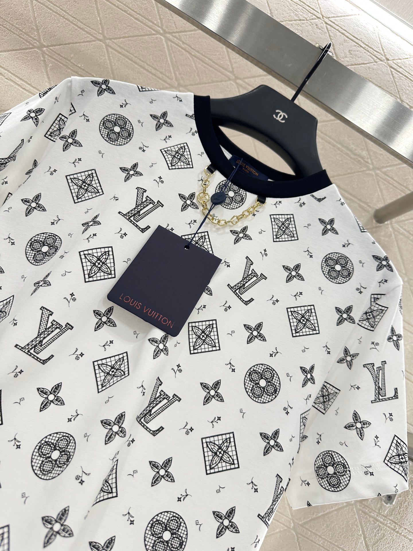 L 2025 New Arrivals Chain Short Sleeve