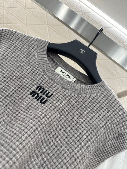 M 2025 New Arrival Knitted long-sleeved top