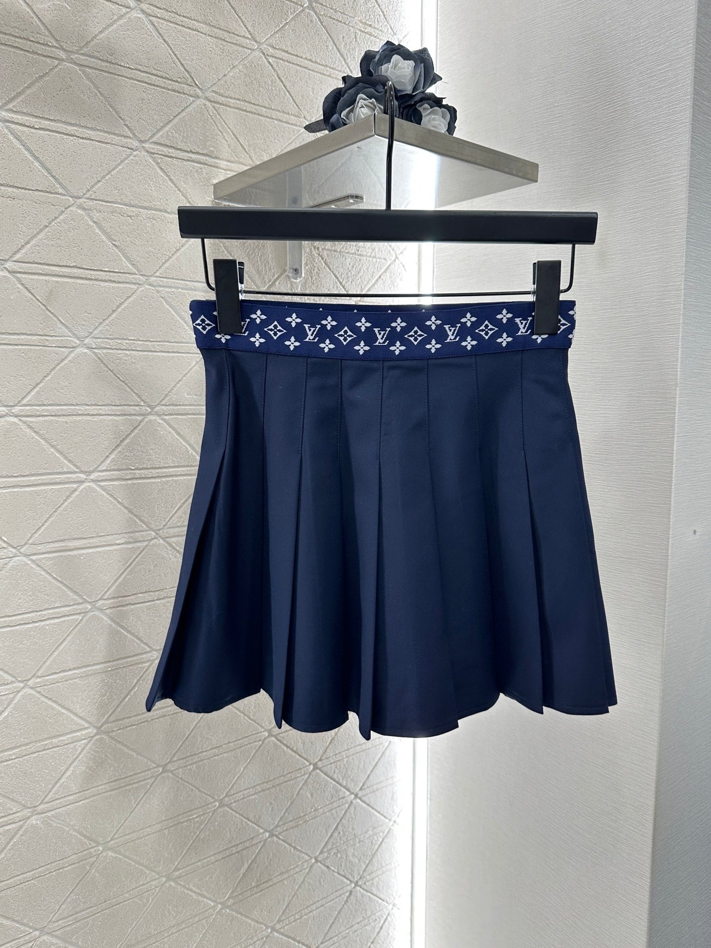L 2025 New Arrivals Reversible Jacket and Skirt Set