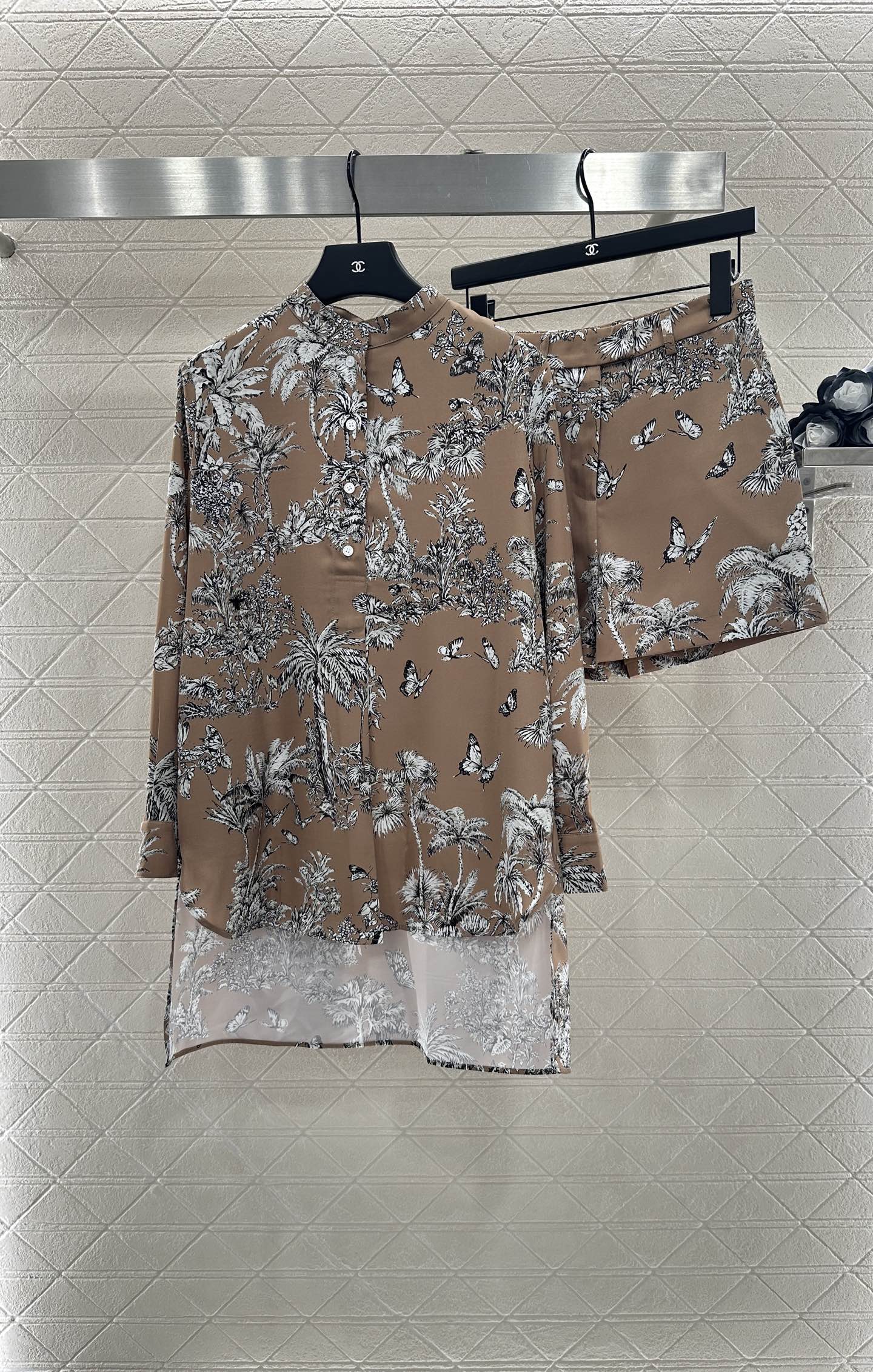 D 2025 New Arrivals Shirt and Shorts Set
