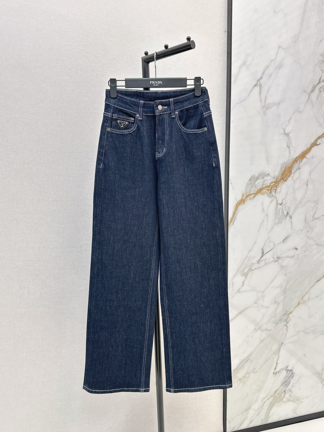 P 25 Triangle logo straight jeans (large sizes, S-XXL)
