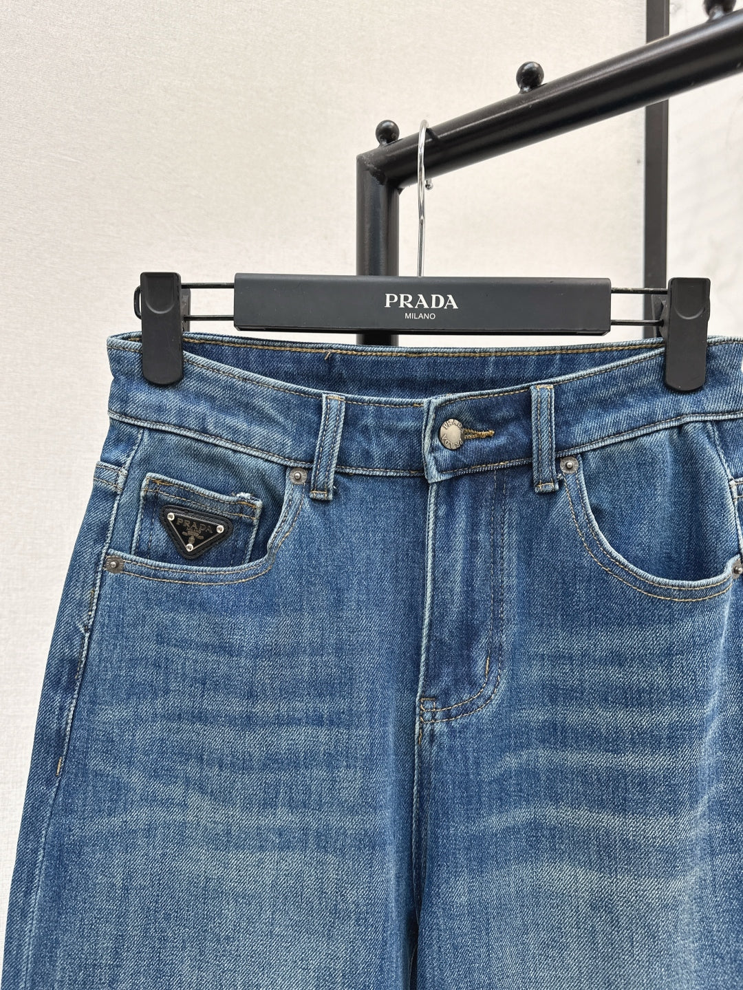 P 25 Triangle logo straight jeans (large sizes, S-XXL)