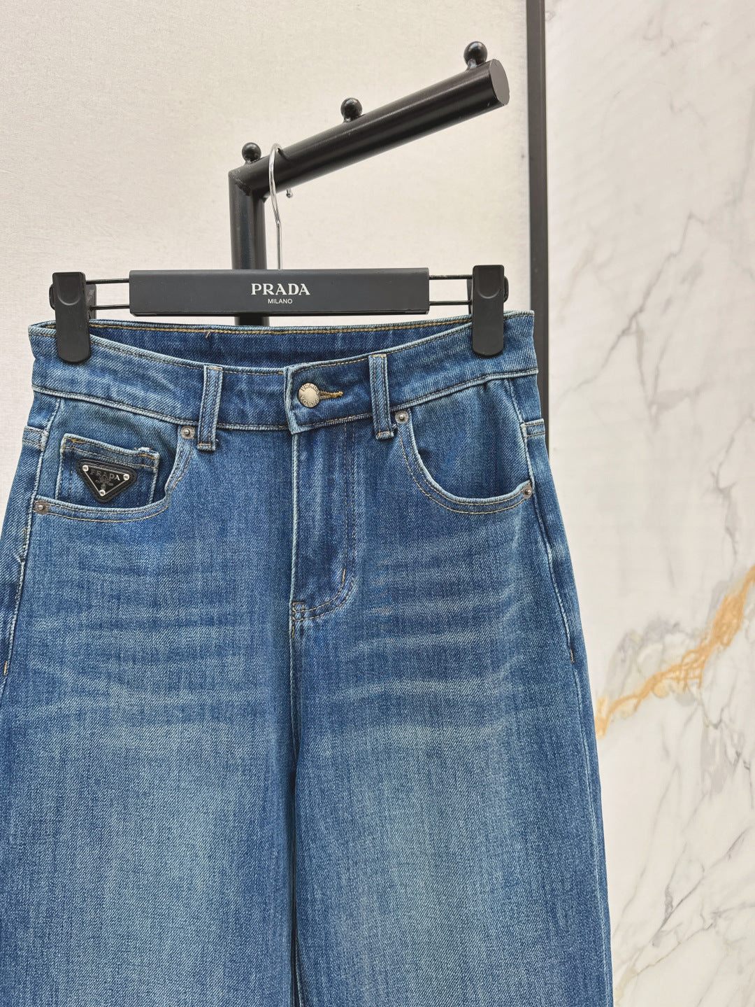 P 25 Triangle logo straight jeans (large sizes, S-XXL)