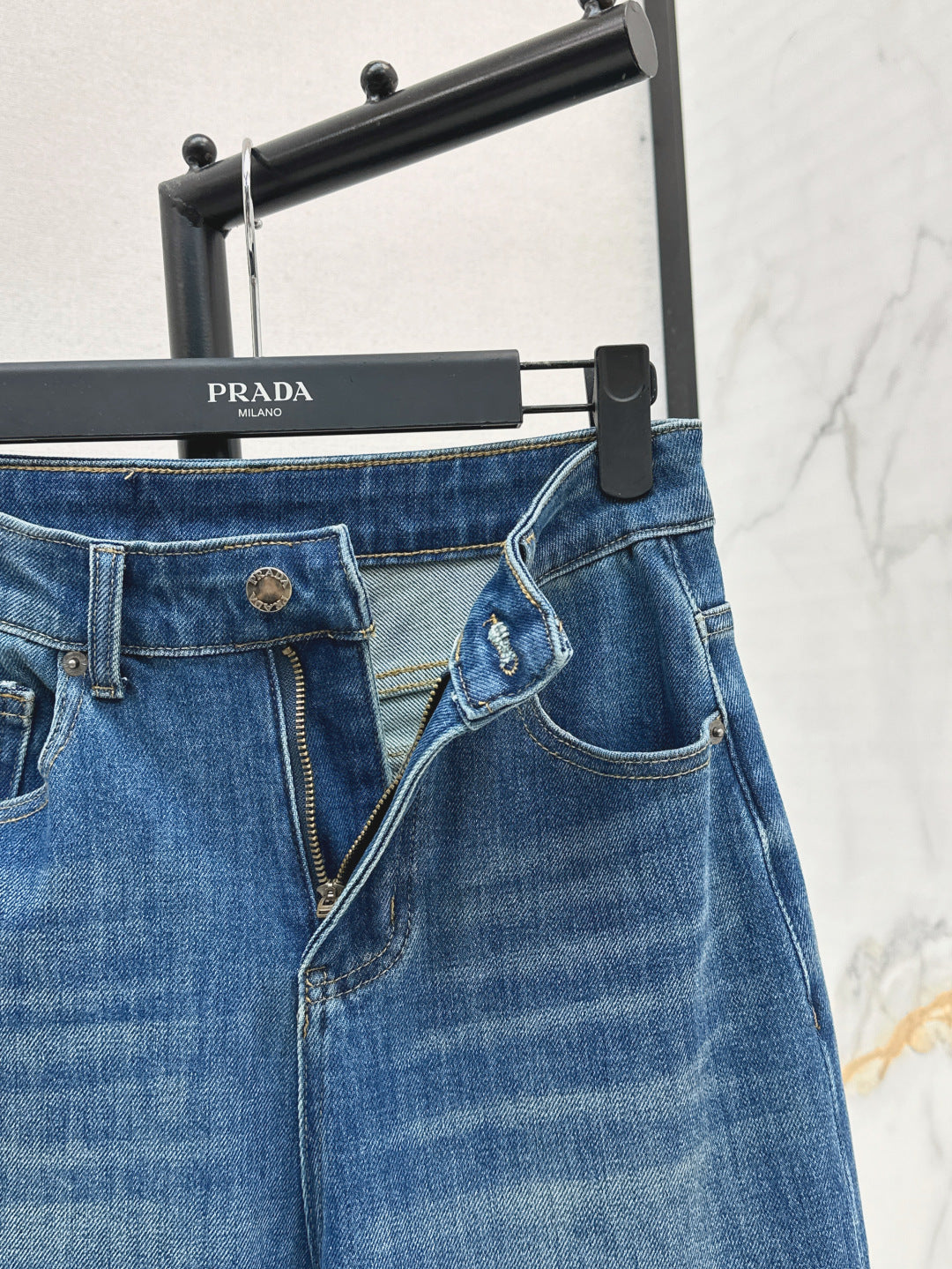 P 25 Triangle logo straight jeans (large sizes, S-XXL)