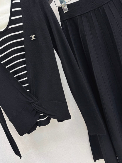C 25fw knitted suit