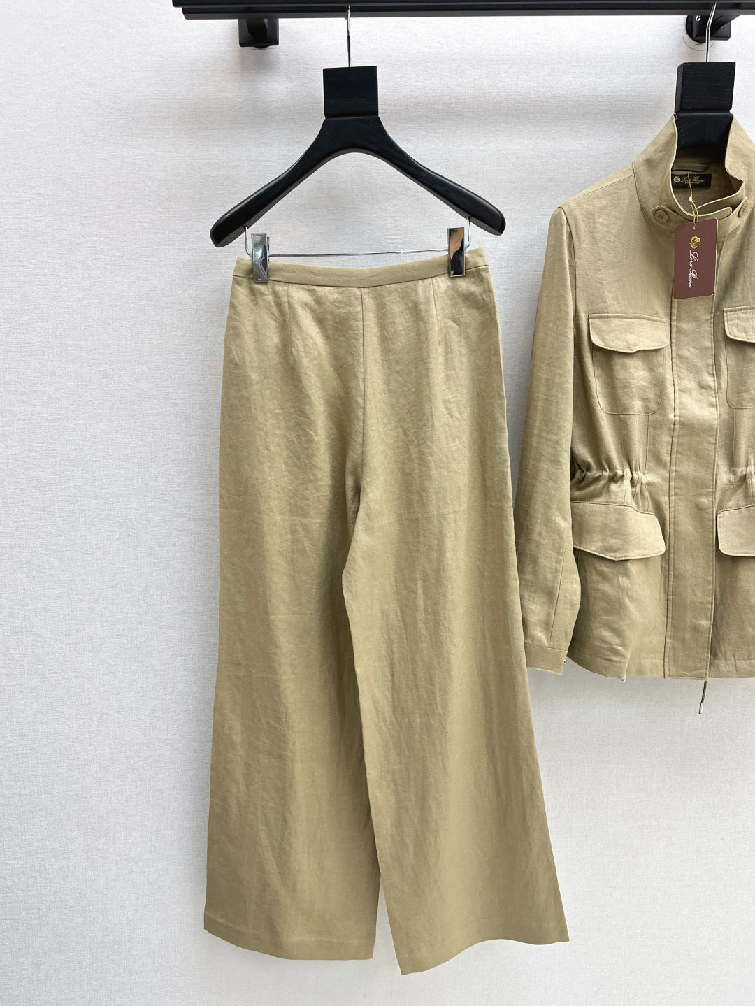 Lor 25fw linen suit