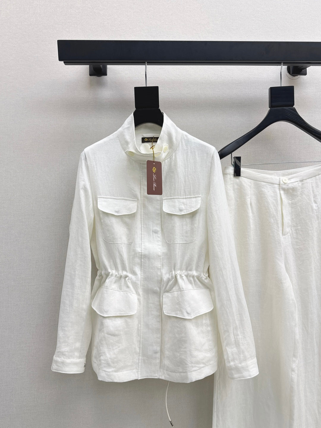 Lor 25fw linen suit