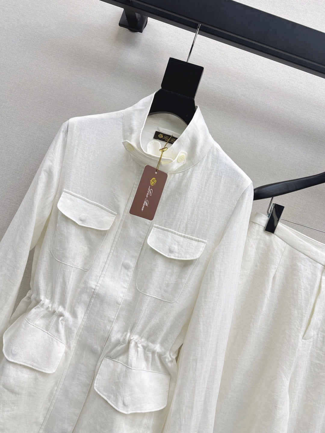 Lor 25fw linen suit