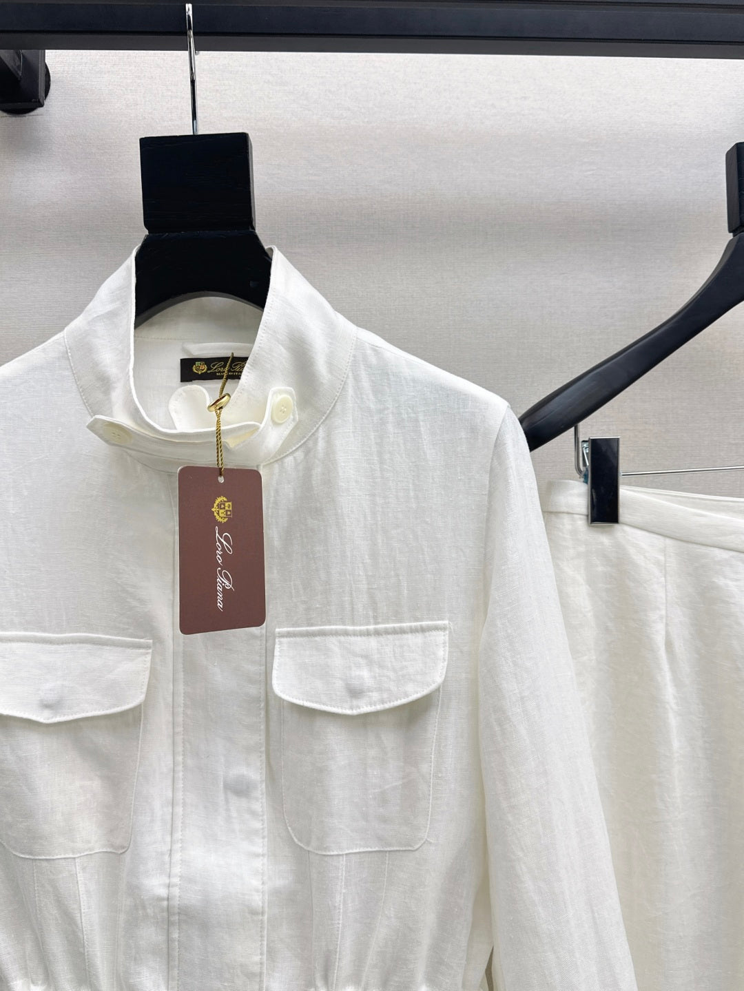 Lor 25fw linen suit