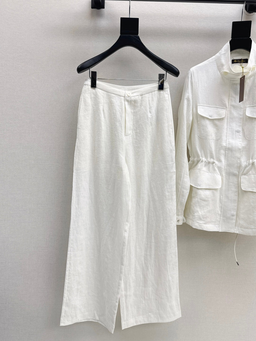 Lor 25fw linen suit