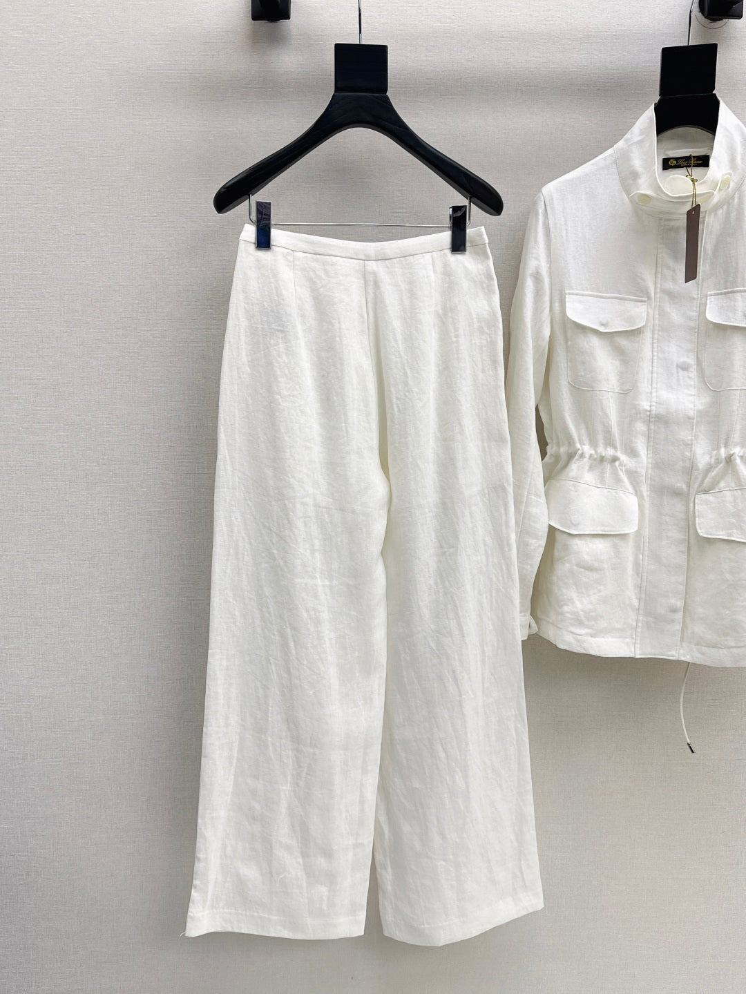 Lor 25fw linen suit