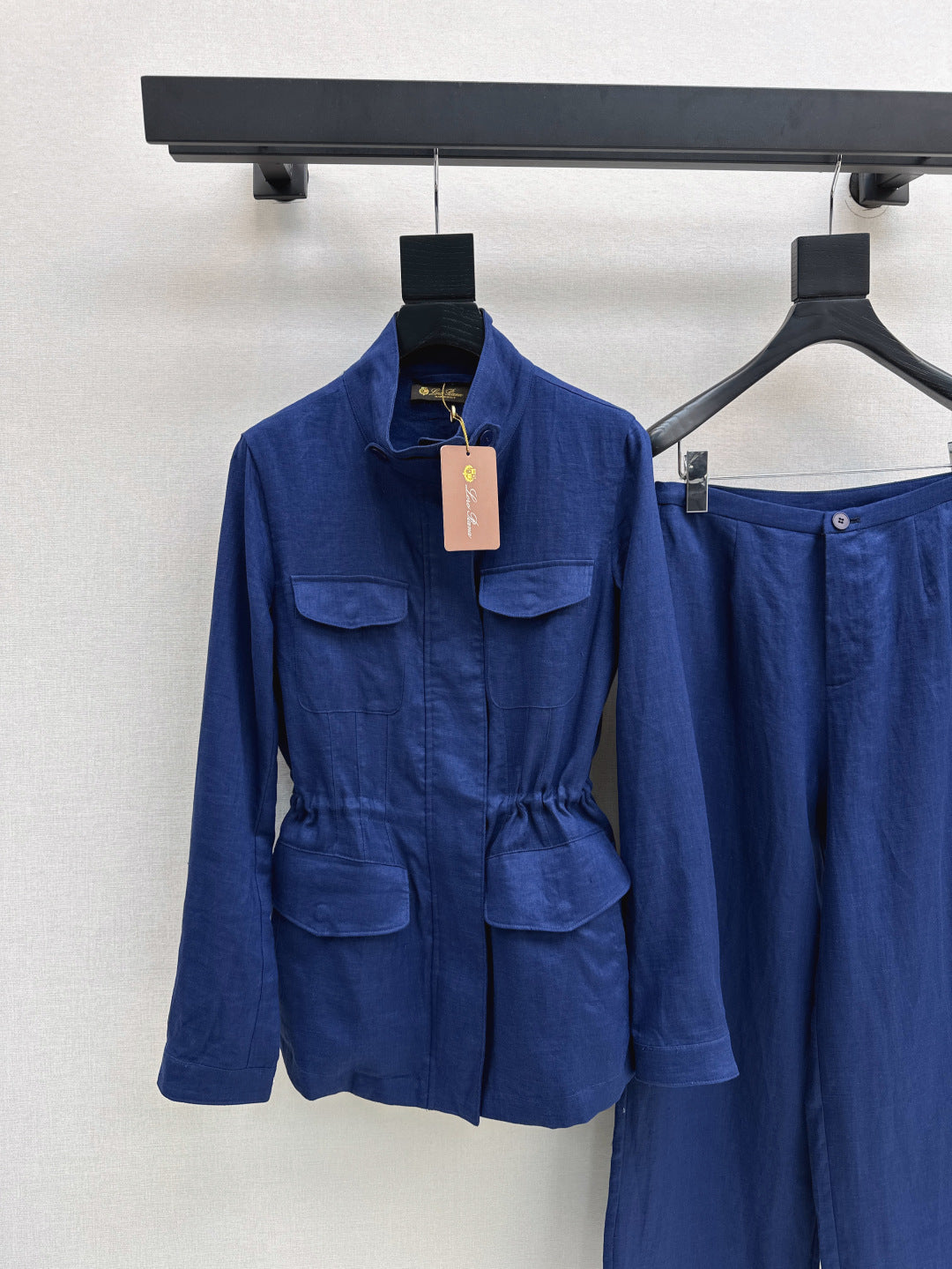 Lor 25fw linen suit