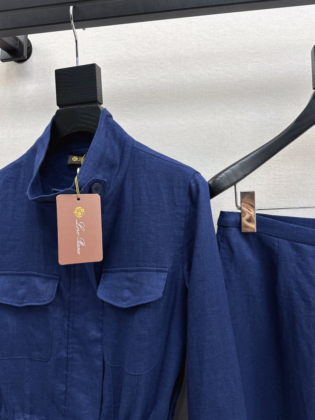 Lor 25fw linen suit