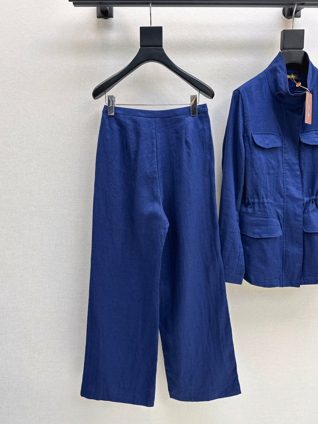 Lor 25fw linen suit