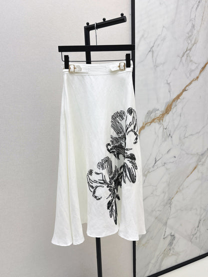 D 25ss embroidered skirt