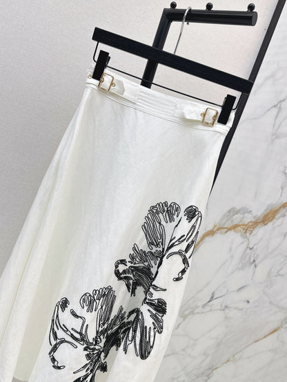 D 25ss embroidered skirt