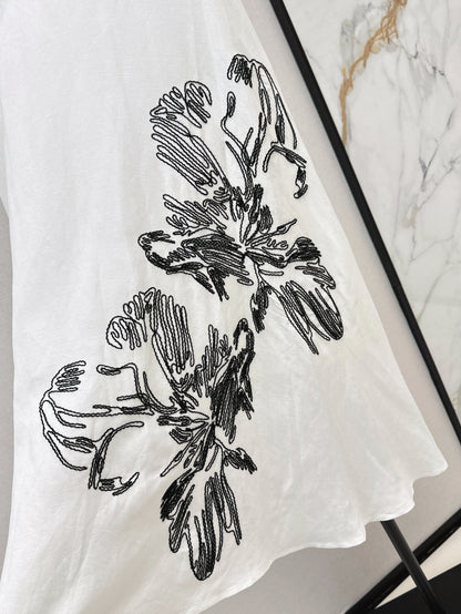 D 25ss embroidered skirt