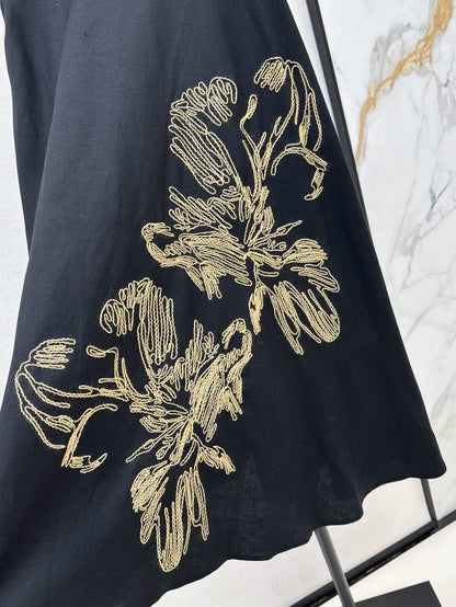 D 25ss embroidered skirt