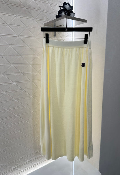 C 2025 New Arrival Knitted Long-Sleeved Skirt Set