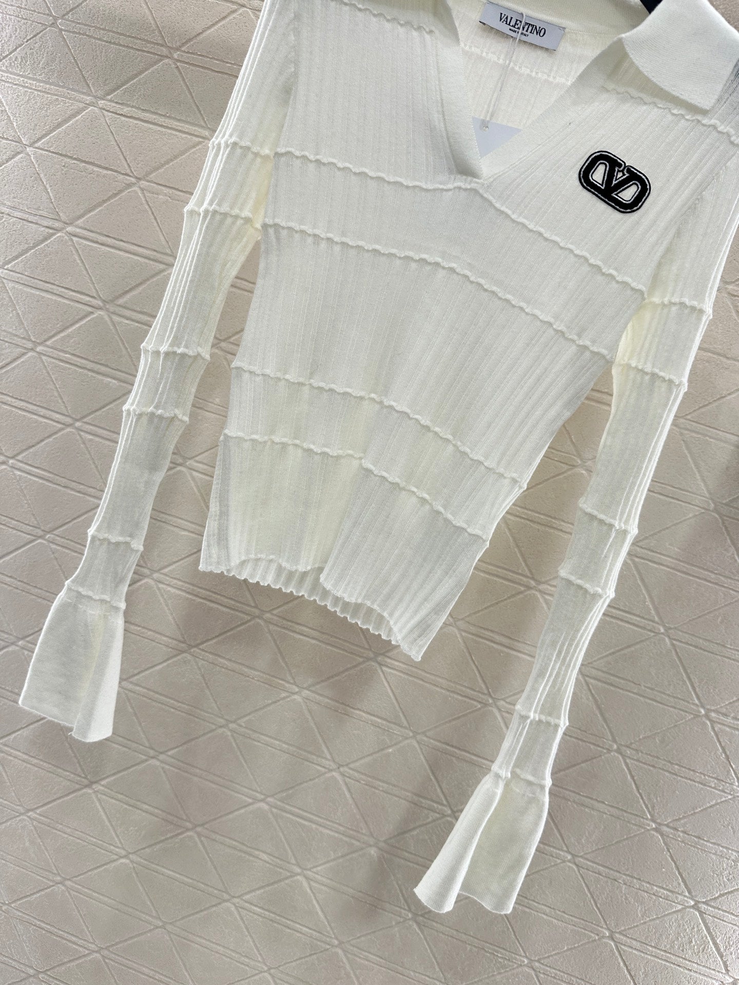 V 2025 New Arrival Knitted Cardigan