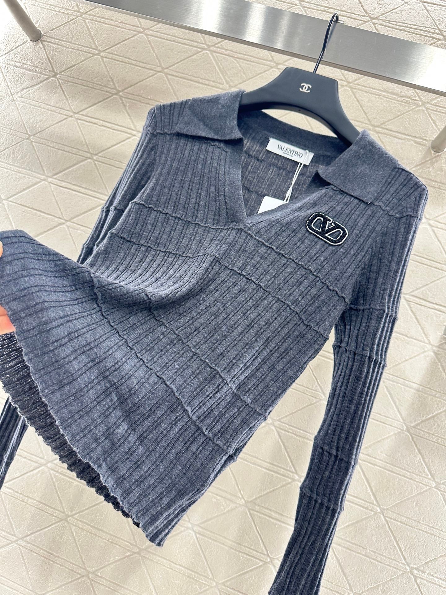 V 2025 New Arrival Lapel Knit Top