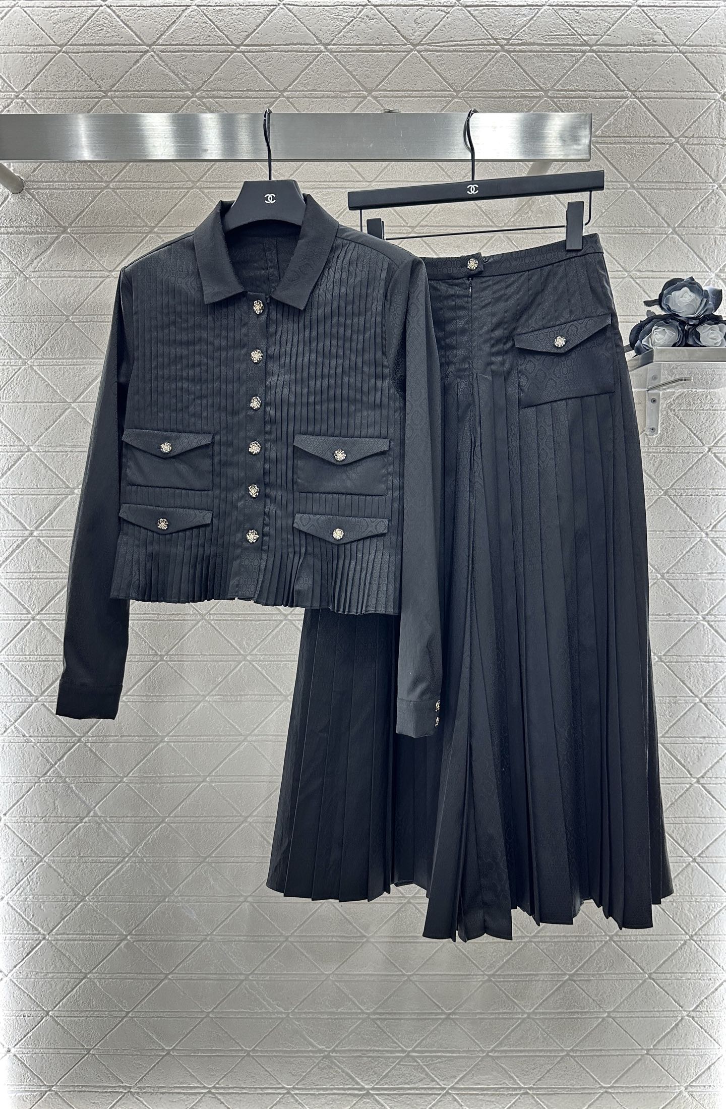 C 2025 New Arrival Long-sleeved shirt and culottes set