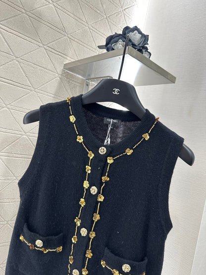 C 2025 New Arrival Beaded Knit Vest