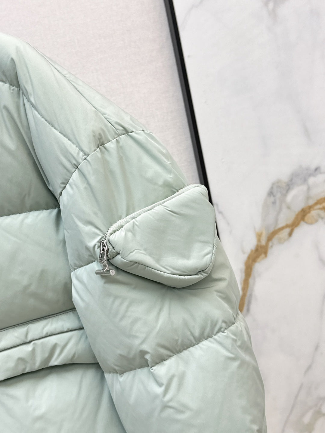 Pra 25fw down jacket