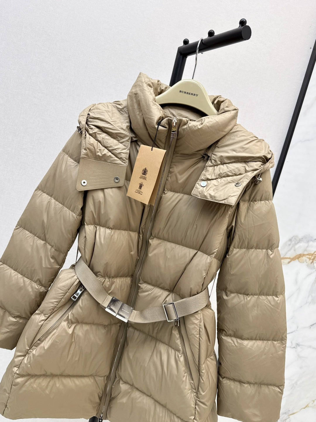 Bur 25fw down jacket