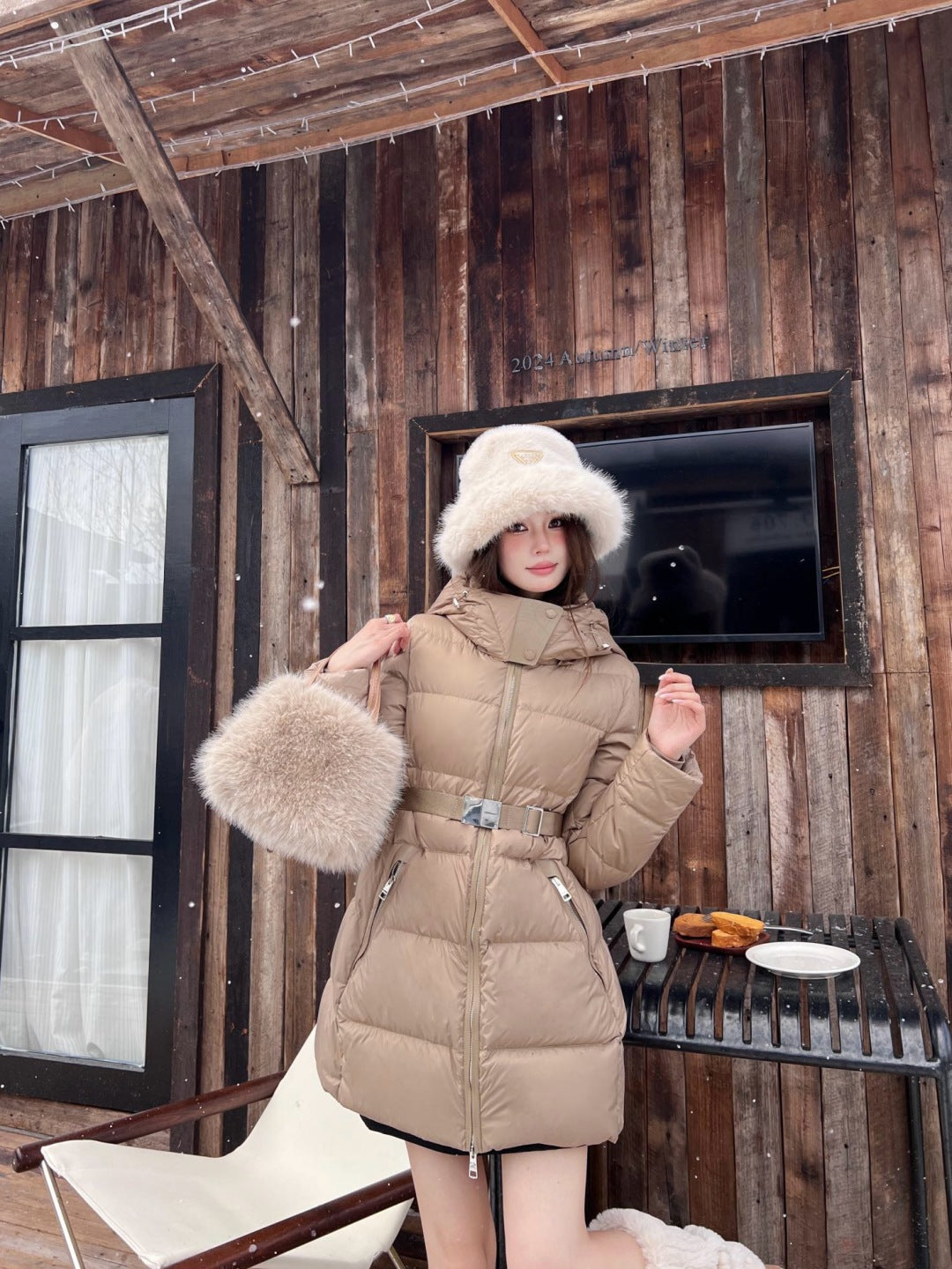 Bur 25fw down jacket