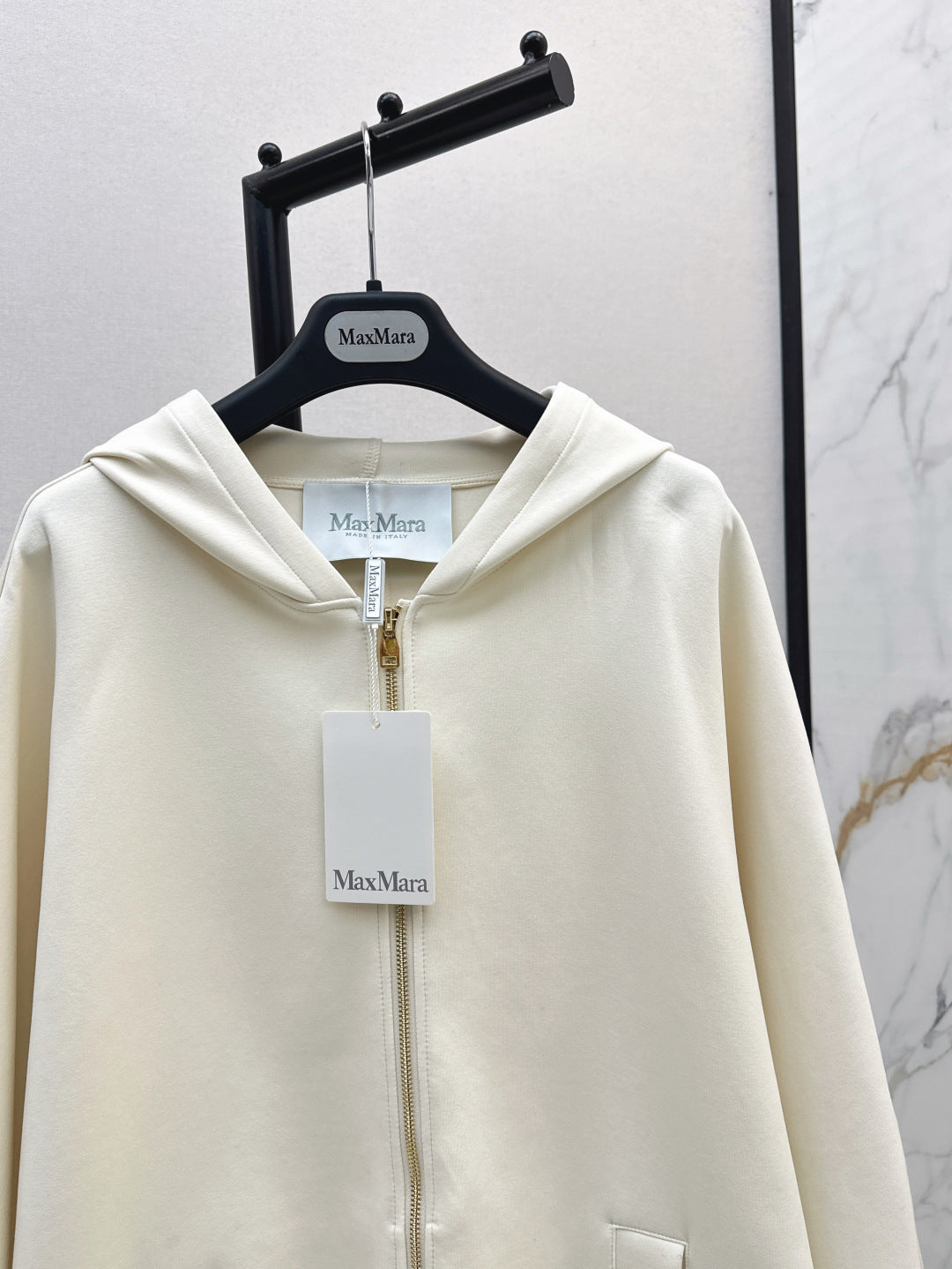 Lo 25fw hoodie