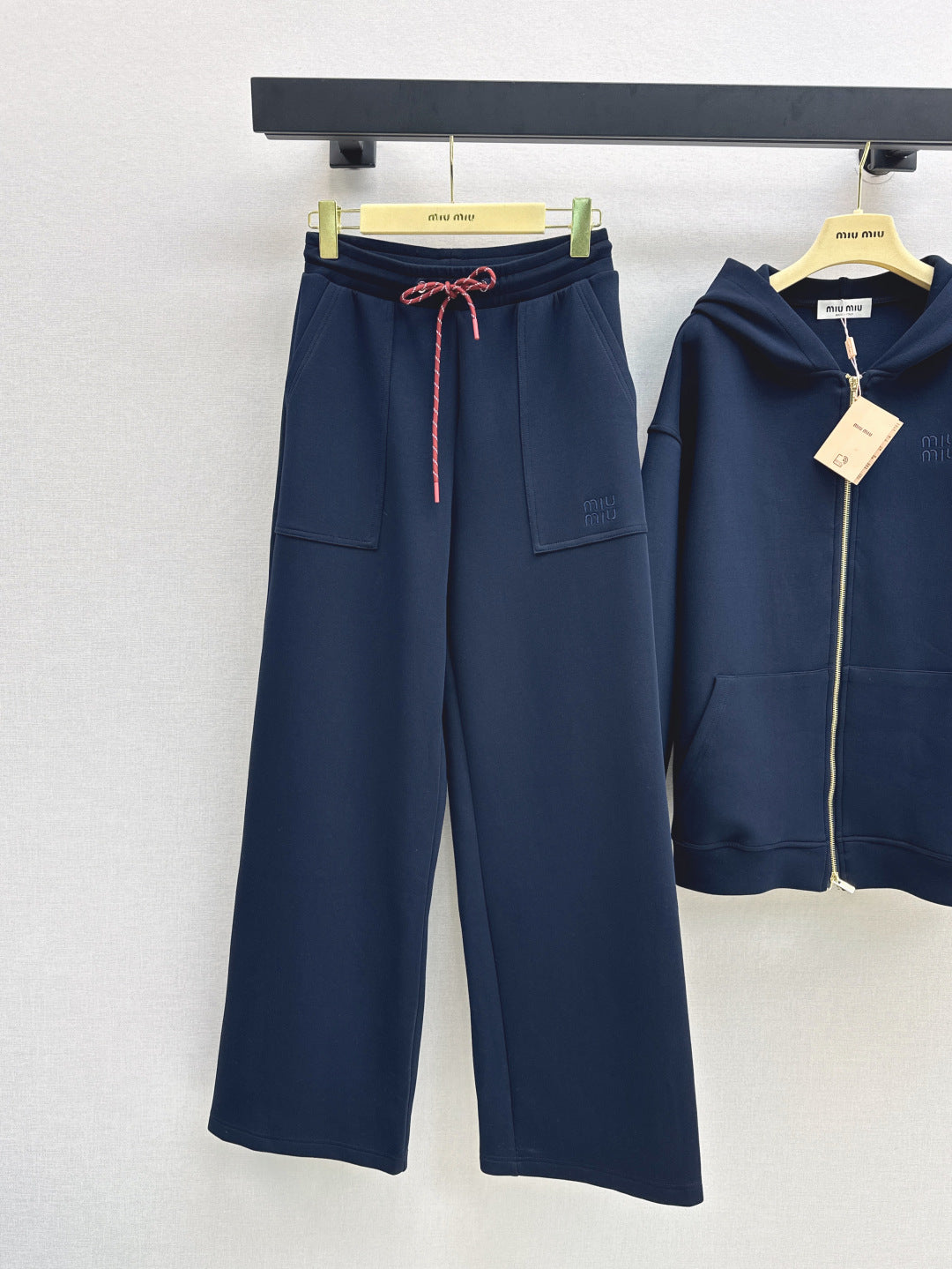 M 25fw tracksuit