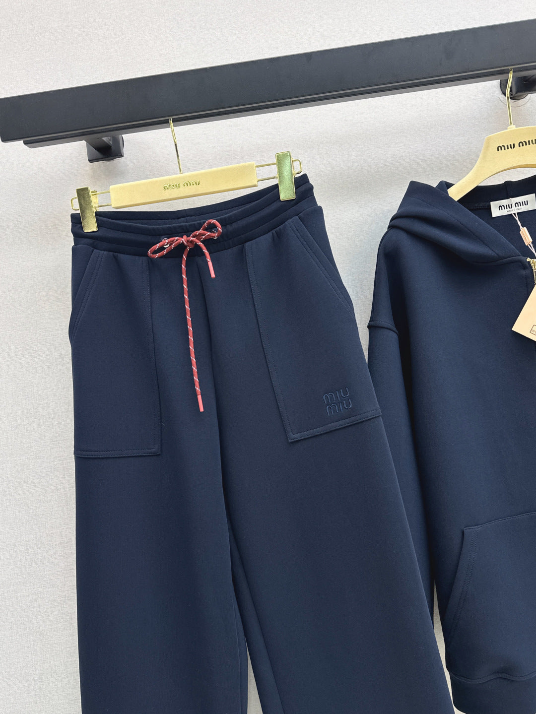 M 25fw tracksuit