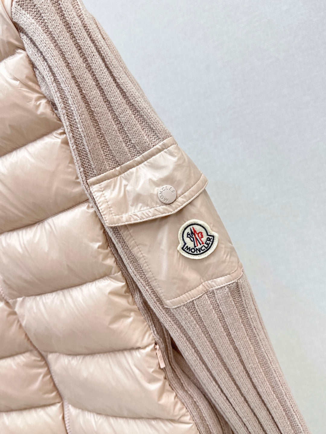 Mon 25fw donw jacket