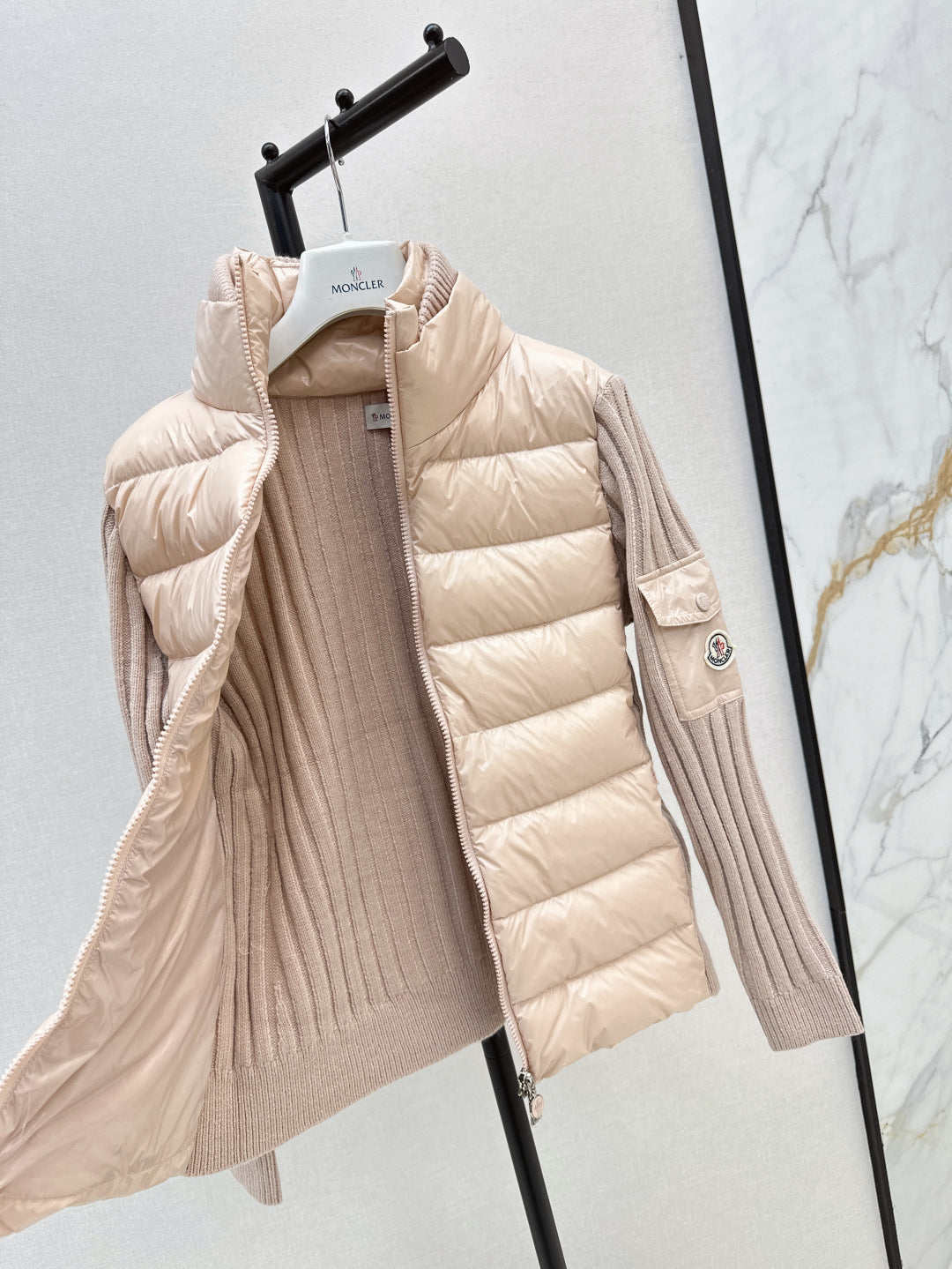Mon 25fw donw jacket