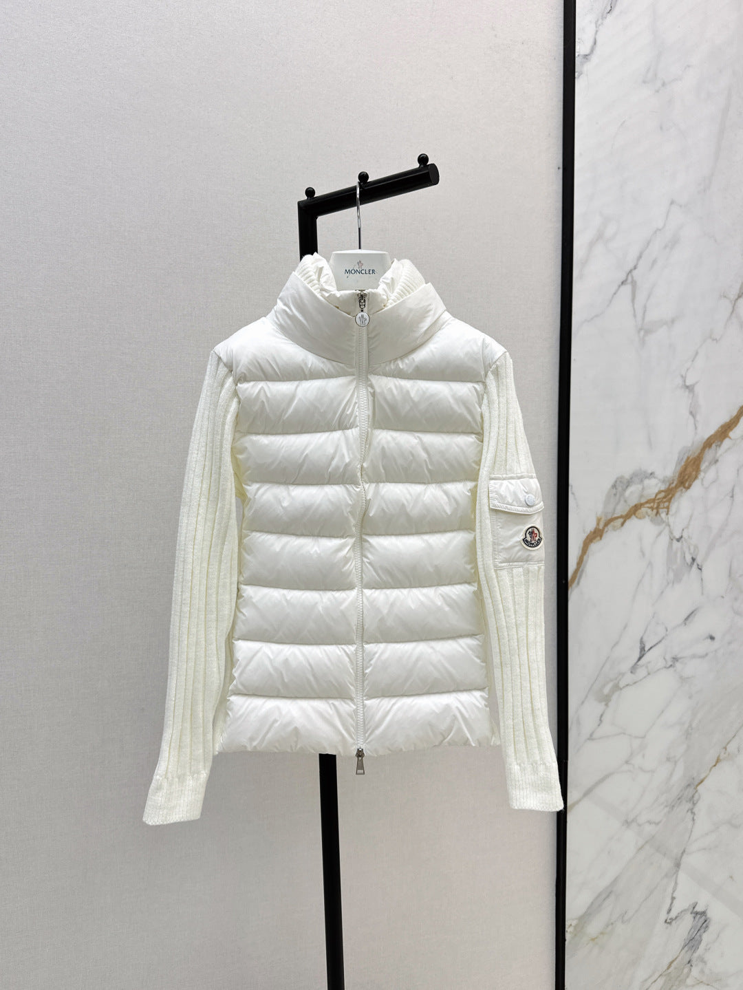 Mon 25fw donw jacket