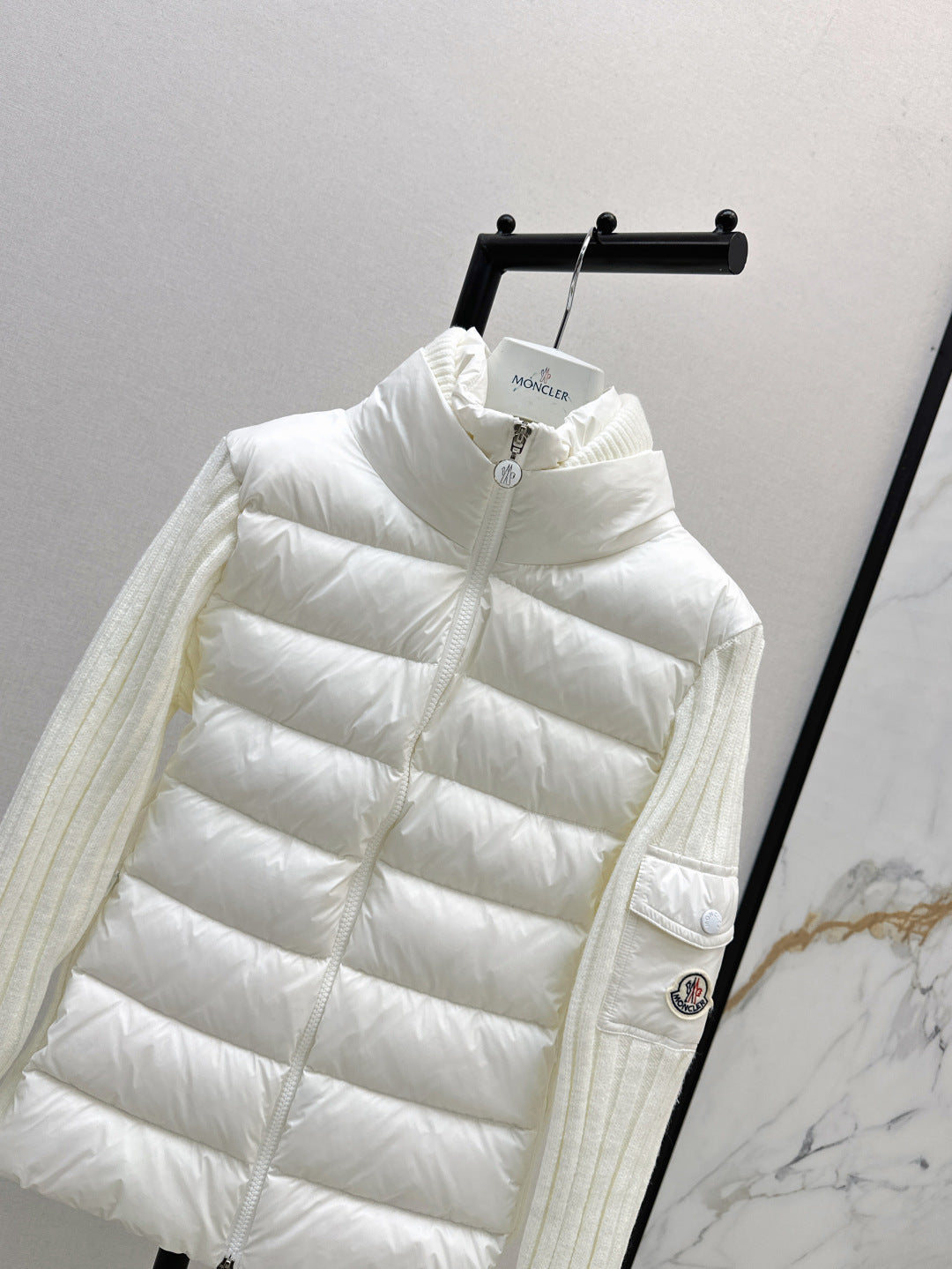 Mon 25fw donw jacket
