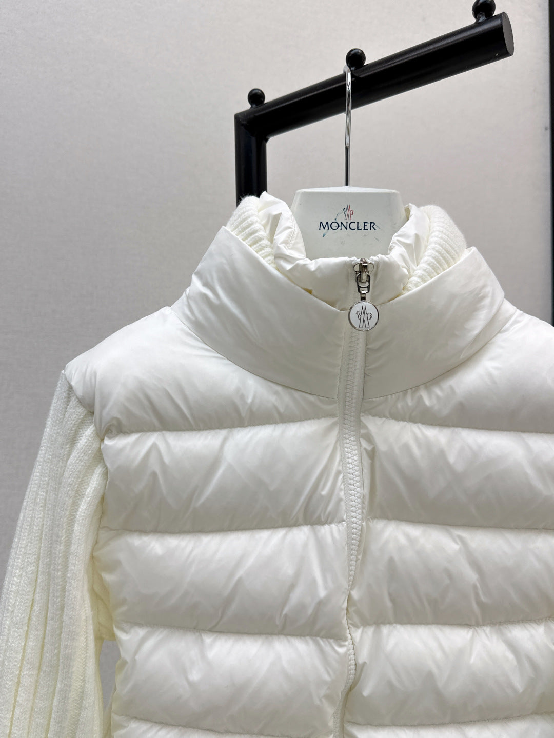 Mon 25fw donw jacket