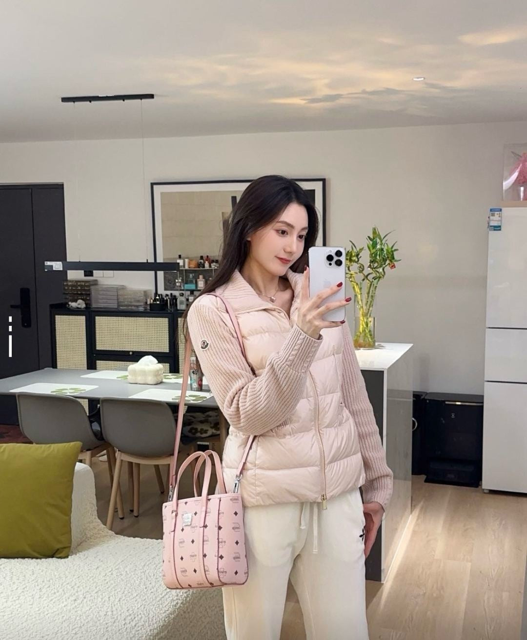 Mon 25fw donw jacket