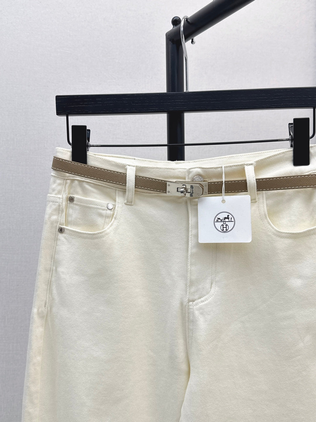 H 25fw straight jeans