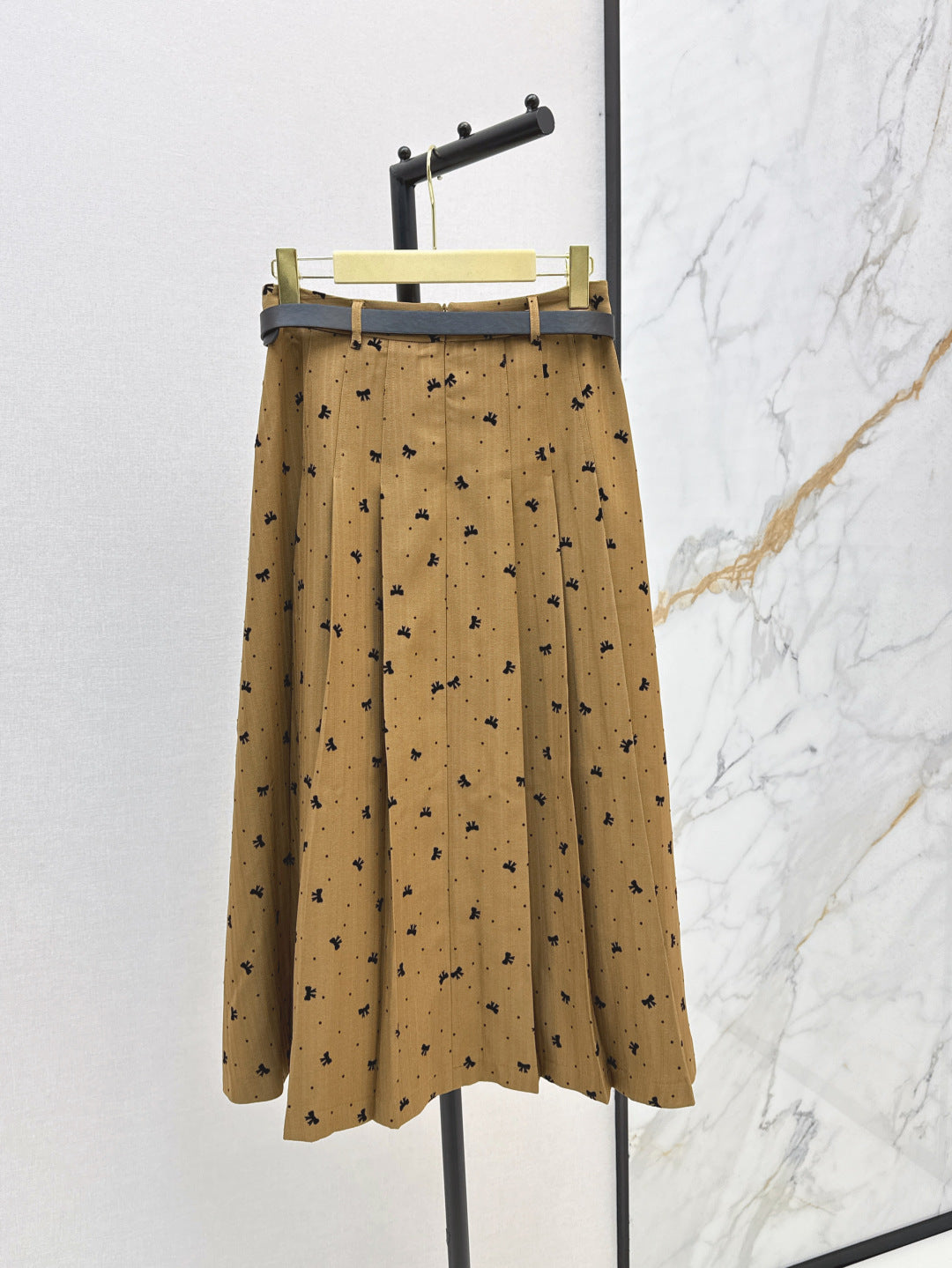 M 25fw jacquard skirt
