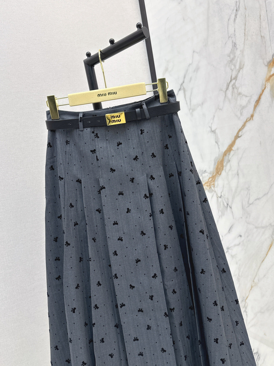 M 25fw jacquard skirt