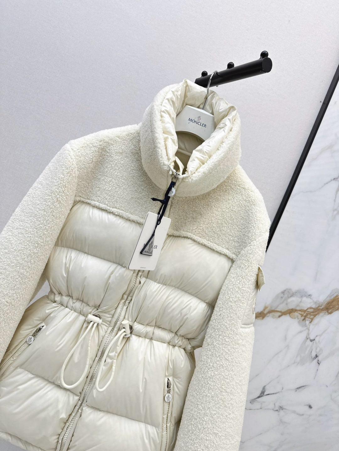 Mon 25fw down jacket
