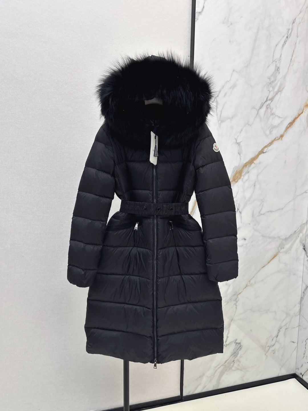 Mon 25fw down jacket