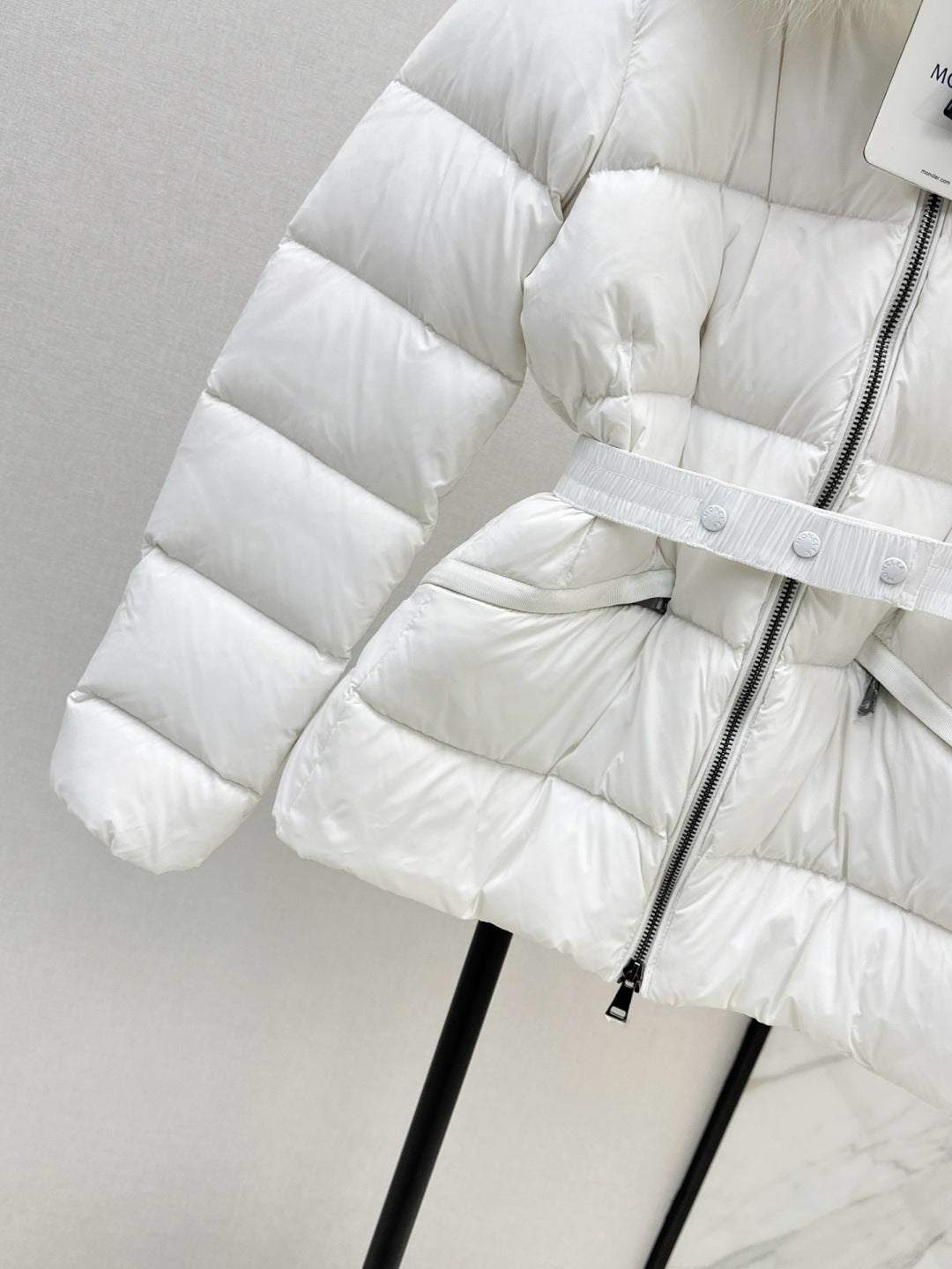 Mon 25fw down jacket
